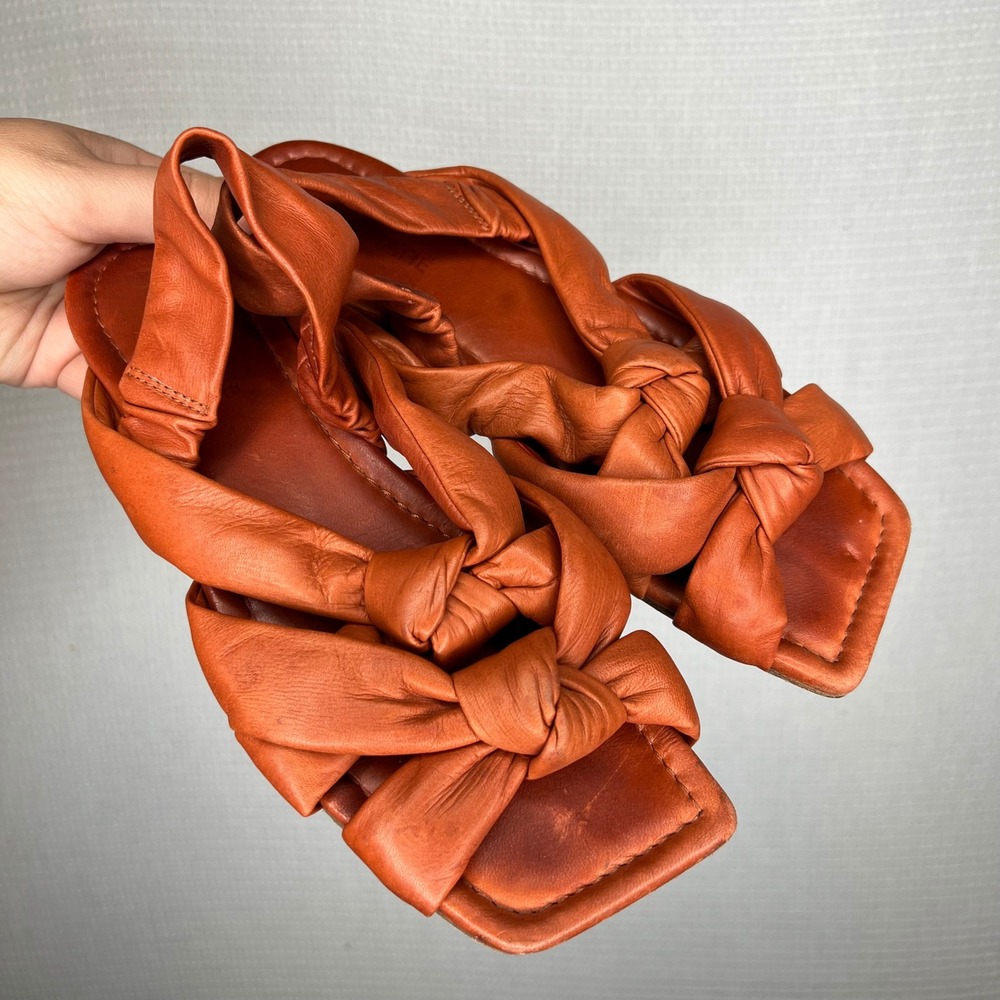 VIC MATIE Women's Orange Leather Knotted‎ Square Toe Flat Sandals Size 38.5